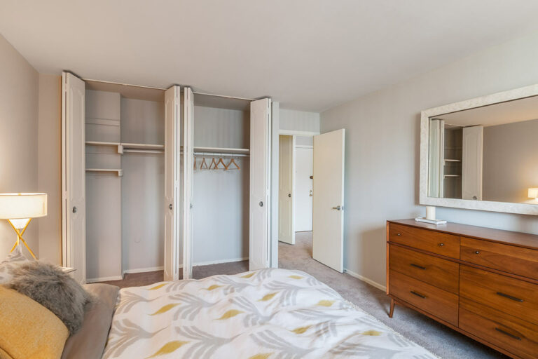 The Metropolitan Bala - Apartment interior bedroom