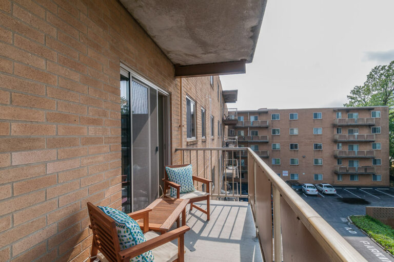 The Metropolitan Bala - Apartment patio
