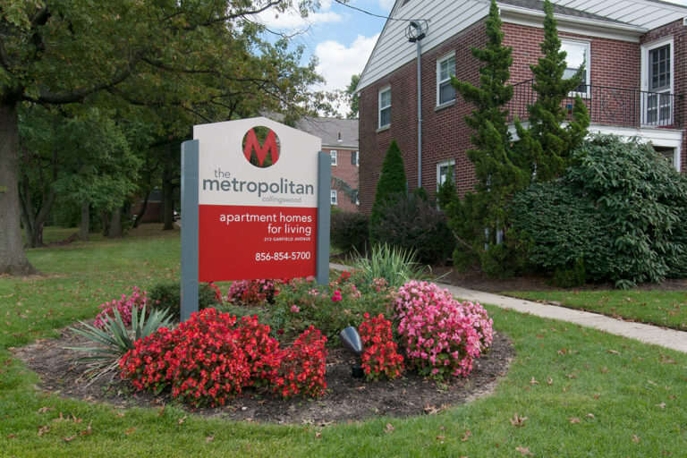 The Metropolitan Collingswood - property sign