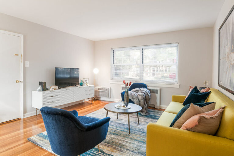 The Metropolitan Collingswood - Apartment interior living room