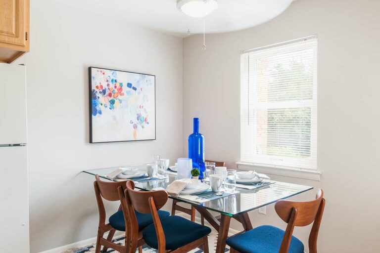 The Metropolitan Marlton - Apartment interior dining area