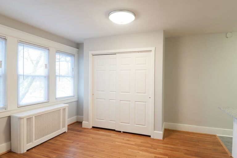 The Metropolitan Narberth Station - Apartment interior Dining Room B6