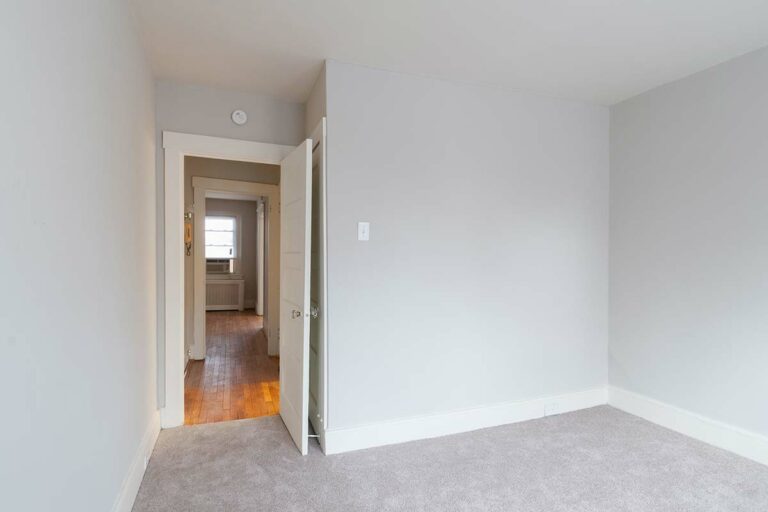 The Metropolitan Narberth Station - Apartment interior master bedroom B6