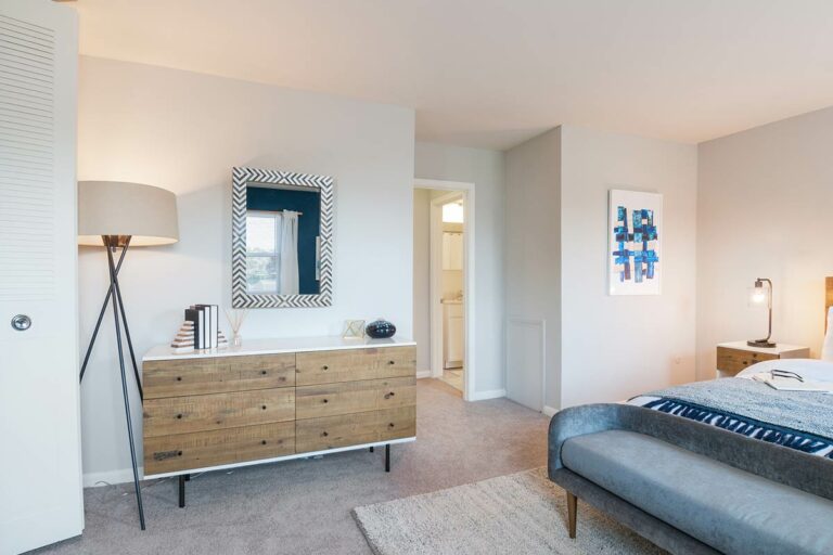 The Metropolitan Runnemede - Apartment Interior bedroom