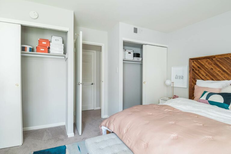 The Metropolitan West Chester - Apartment interior bedroom