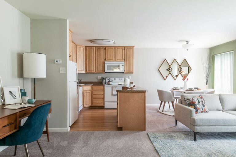 The Metropolitan West Chester - Apartment interior living room and kitchen