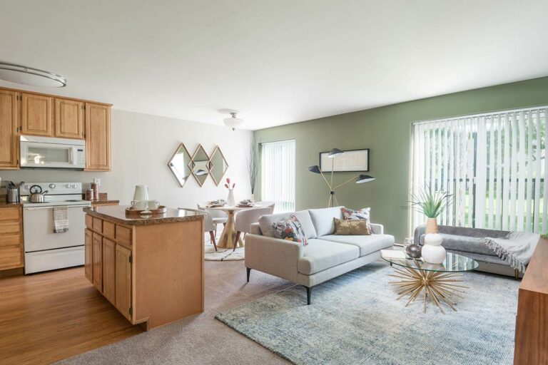 The Metropolitan West Chester - Apartment interior living room and kitchen