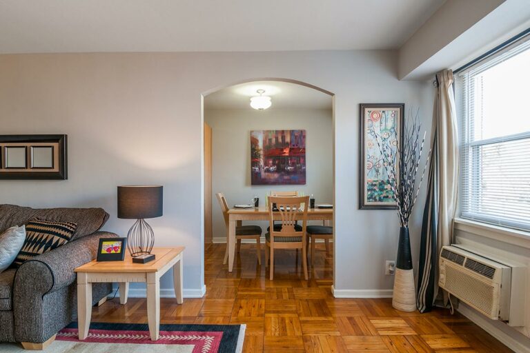 The Metropolitan Wynnefield - Apartment interior living room and dining area