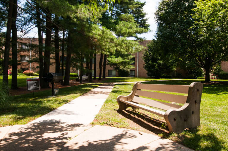 the metropolitan west chester courtyard